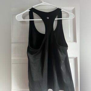 Swiftly Tech Racerback Tank Top 2.0
Waist Length